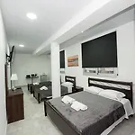 Luxury Apartment *